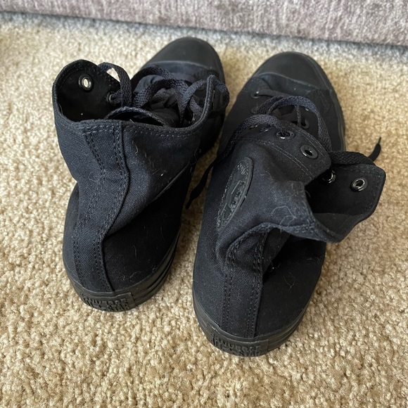 Converse Black Mens U.S. size 10 - Picture 5 of 5